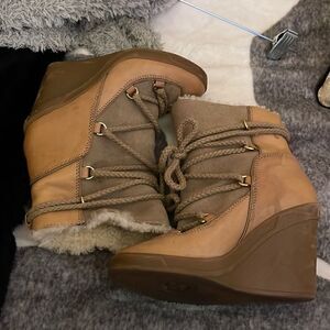 Michael kors MK leather tan wedge boots/bootie 5m